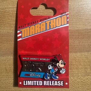 Walt Disney World Marathon 10K Minnie Mouse Pin - 2014 WDW